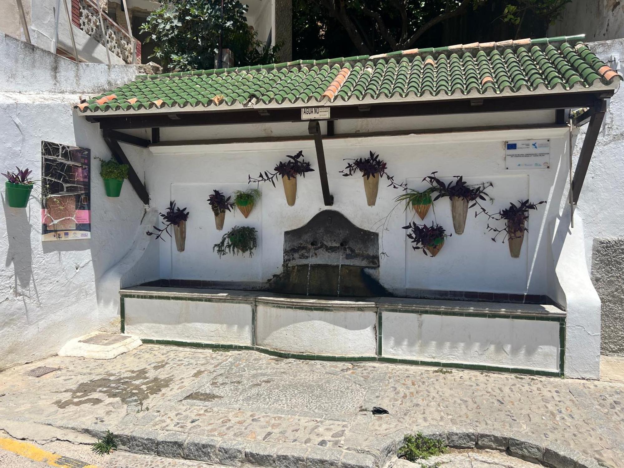 דירות בנאלופ קסאס וייחאס Casa El Chorro מראה חיצוני תמונה